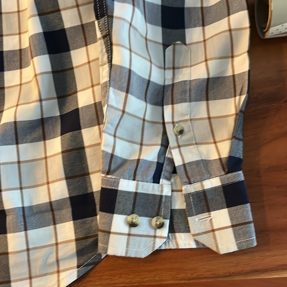 Beta Venturing Men's Large Plaid Button Down Casual Adventuring Shirt - Picture 7 of 9